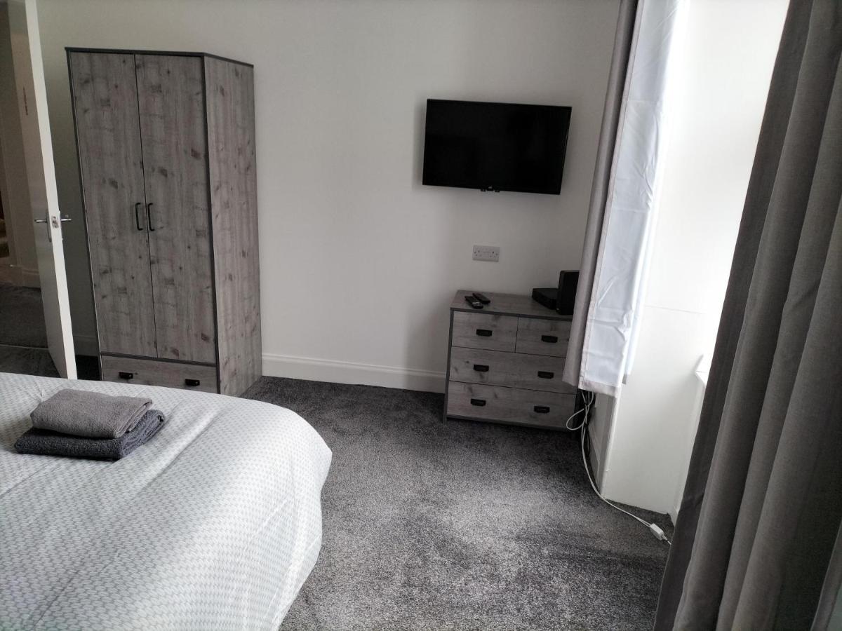 Maze Great Escape Apartment Ayr Ngoại thất bức ảnh