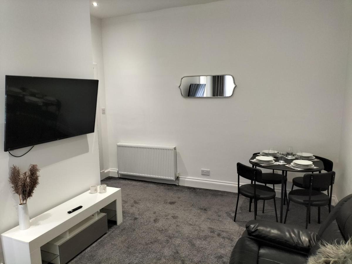 Maze Great Escape Apartment Ayr Ngoại thất bức ảnh